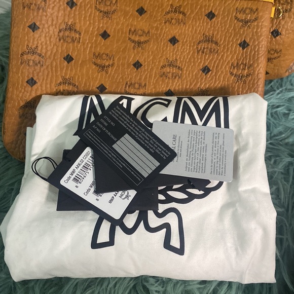 MCM Liz Reversible tote bag - Picture 2 of 5